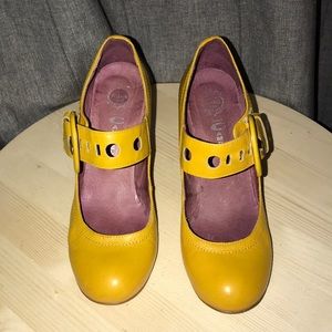 Jeffery Campbell high heels